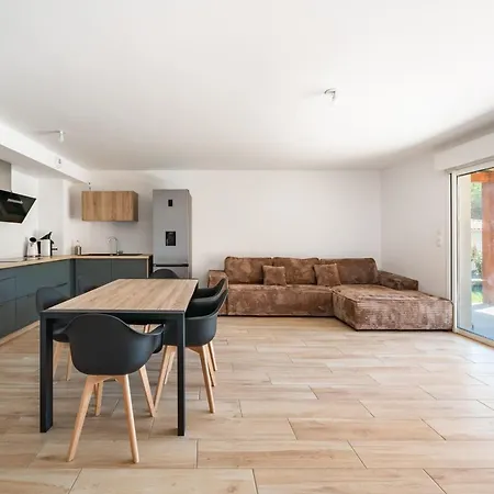Spacious House With Terrace And Garden Sainte-Maxime